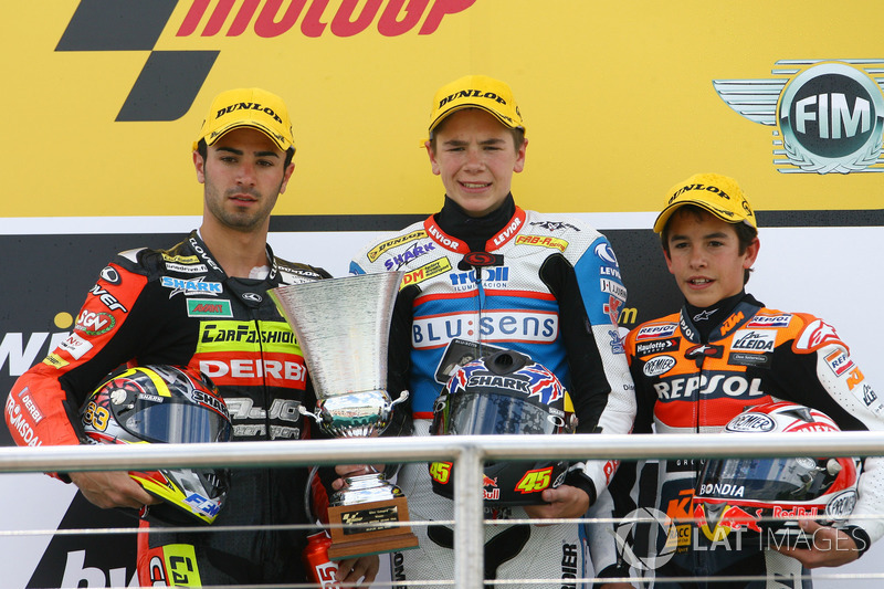 Podyum: 2. Mike Di Meglio, 1. Scott Redding, 3. Marc Marque