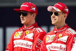 Kimi Raikkonen, Ferrari, et Sebastian Vettel, Ferrari