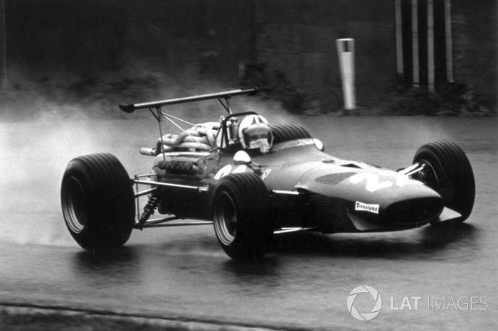 21. Chris Amon (96 Grandes Premios)