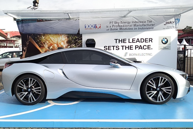 BMW i8