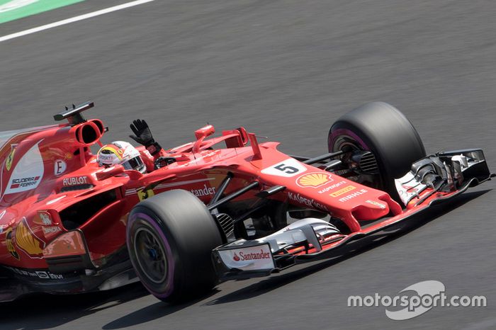 Ganador de la pole Sebastian Vettel, Ferrari SF70H