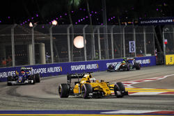 Кевін Магнуссен, Renault Sport F1 Team RS16