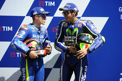 Polesitter Valentino Rossi, Yamaha Factory Racing, second place qualifying for Maverick Viñales, Team Suzuki MotoGP