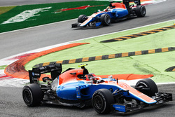 Естебан Окон, Manor Racing MRT05
