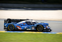 #36 Signatech Alpine A460: Gustavo Menezes, Nicolas Lapierre, Stéphane Richelmi