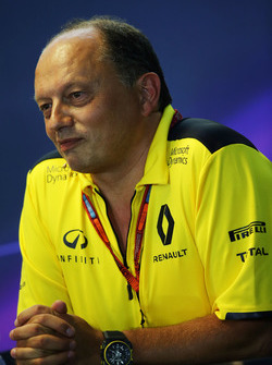 Frederic Vasseur, Renault Sport F1 Director de carreras del equipo en la Conferencia de prensa FIA