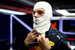 Макс Ферстаппен, Red Bull Racing готовится в гараже
