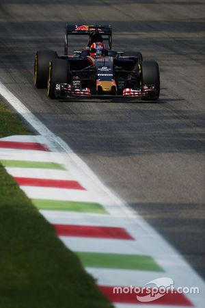 Daniil Kvyat, Scuderia Toro Rosso STR11