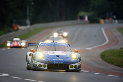 #78 KCMG Porsche 911 RSR: Christian Ried, Wolf Henzler, Joel Camathias