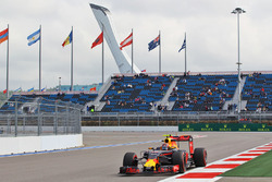Daniil Kvyat, Red Bull Racing RB12