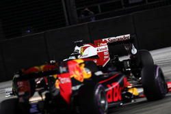 Sebastian Vettel, Ferrari SF16-H vor Daniel Ricciardo, Red Bull Racing RB12
