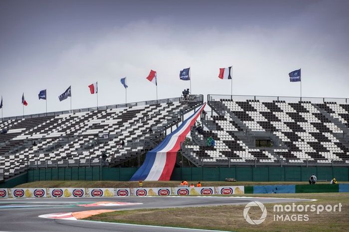 Última curva del circuito de Magny-Cours