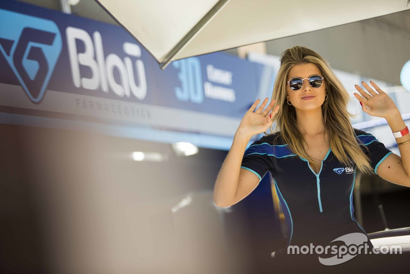 Grid girl