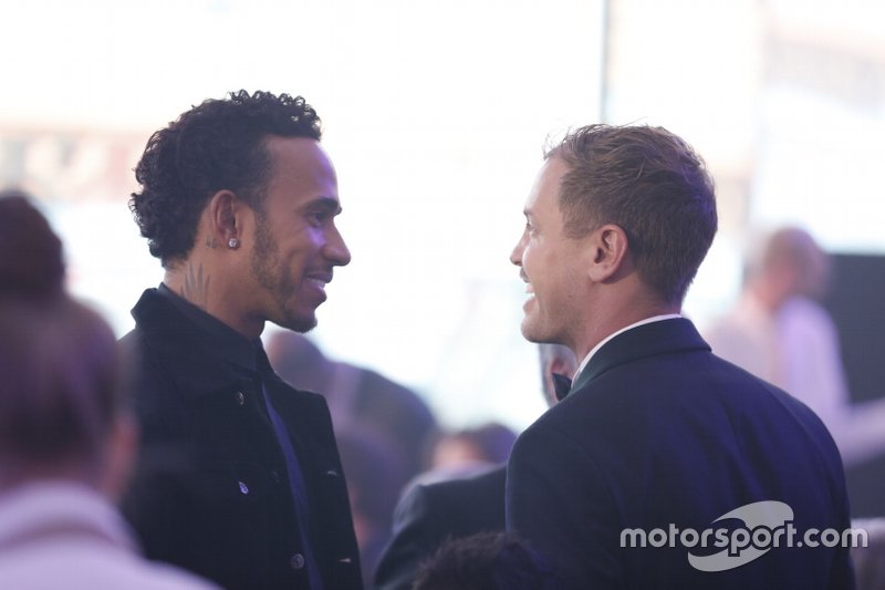 Sebastian Vettel, Ferrari con Lewis Hamilton, Mercedes-AMG F1
