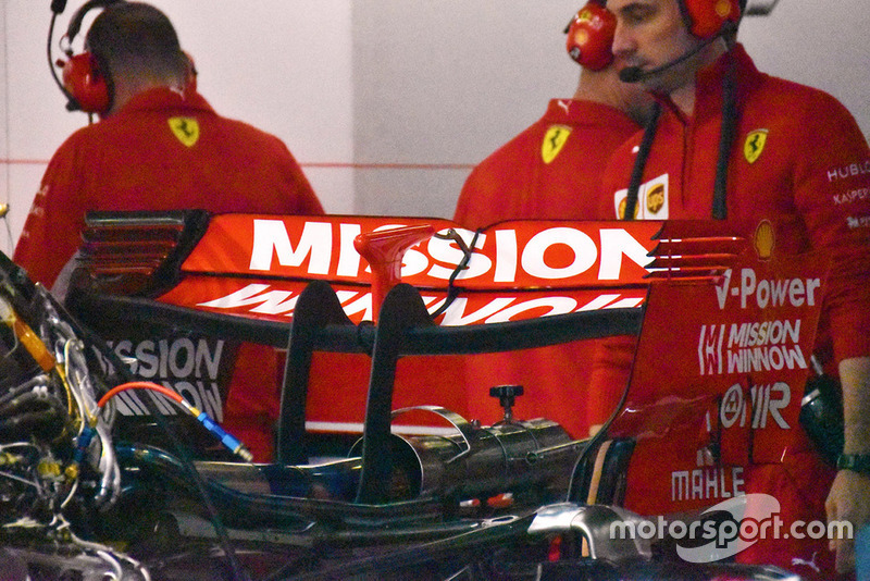 Détails de l'aileron avant de la Ferrari SF71H