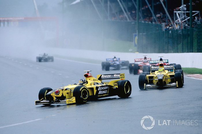 Damon Hill, Jordan 198 and Ralf Schumacher, Jordan 198