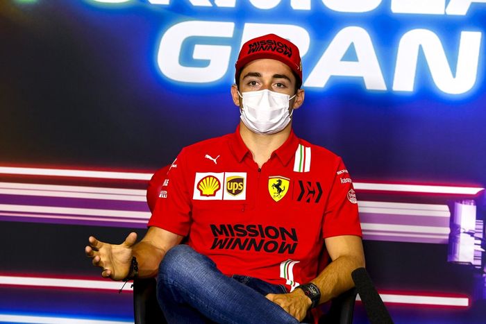 Charles Leclerc, Ferrari en la conferencia de prensa