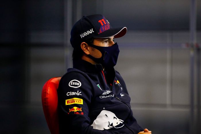 Sergio Pérez, Red Bull Racing en la rueda de prensa