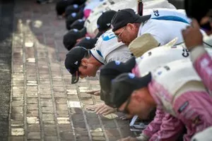Austin Cindric, Team Penske, Ford Mustang PPG, kiss the bricks