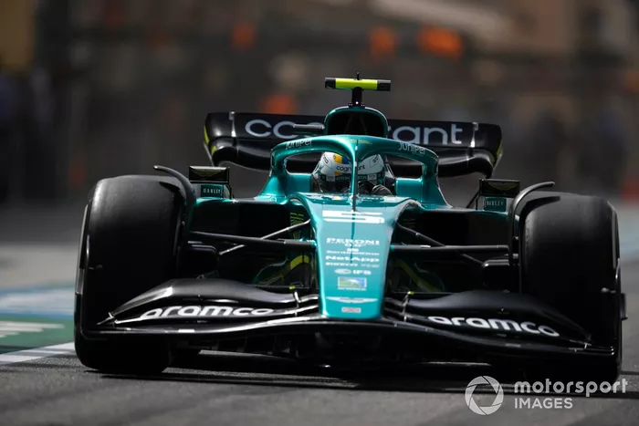 Sebastian Vettel, Aston Martin AMR22

