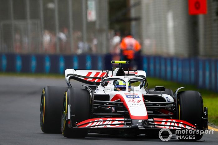 Mick Schumacher, Haas VF-22