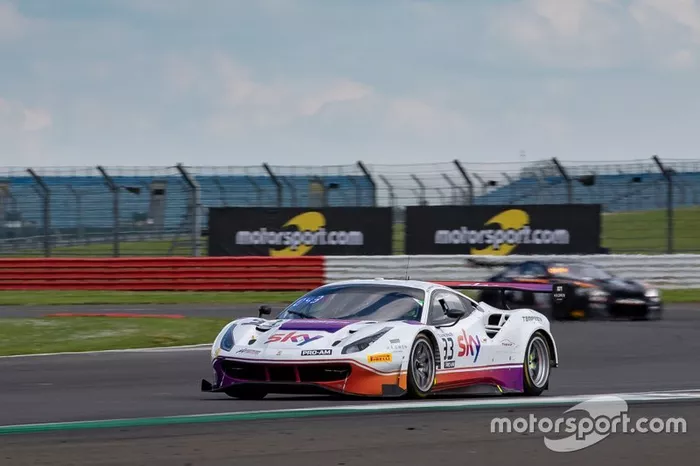 #93 Tempesta Racing Ferrari 488 GT3: Chris Buncombe, Jonathan Hui, Chris Froggatt