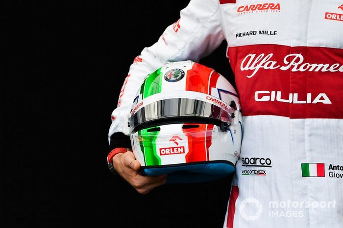 Il casco di Antonio Giovinazzi, Alfa Romeo 