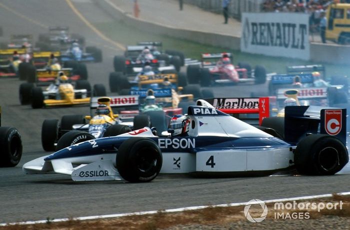 Jean Alesi - 7 abandonos en la primera vuelta