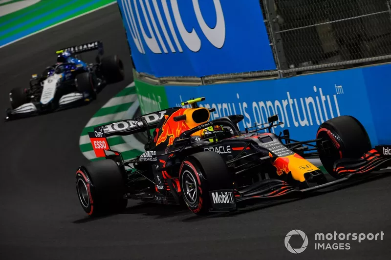 Sergio Perez, Red Bull Racing RB16B, Nicholas Latifi, Williams FW43B