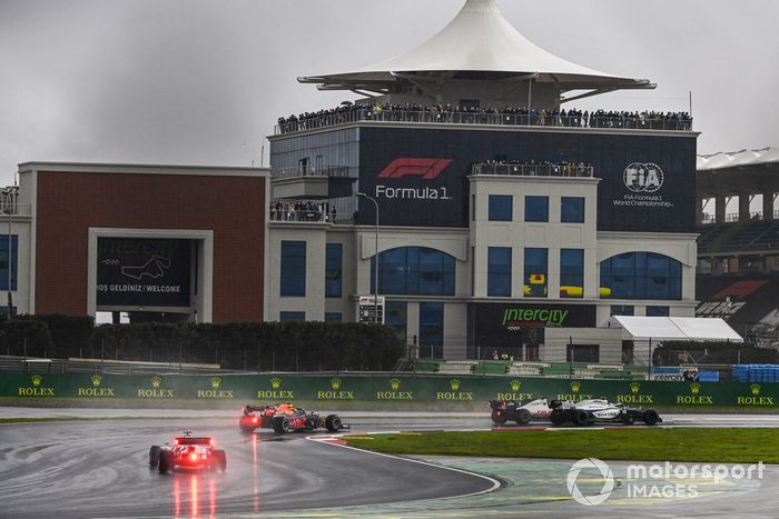 Nicholas Latifi, Williams FW43, Romain Grosjean, Haas VF-20, Alex Albon, Red Bull Racing RB16, Daniil Kvyat, AlphaTauri AT01