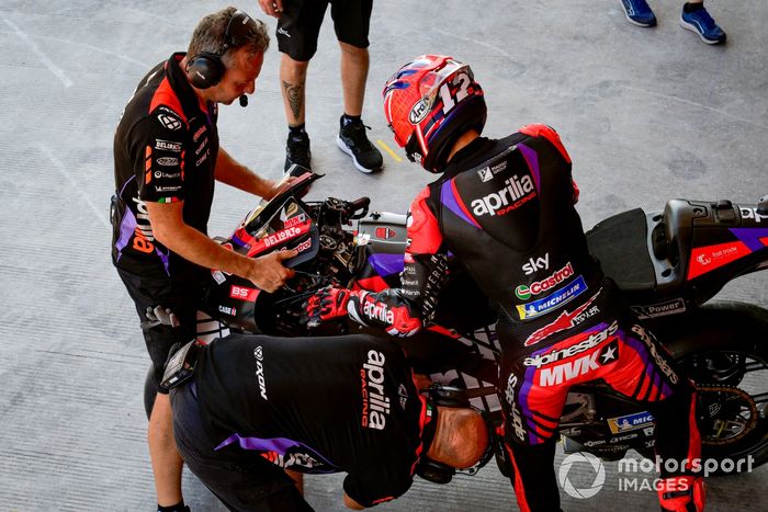 Maverick Viñales, Aprilia Racing Team