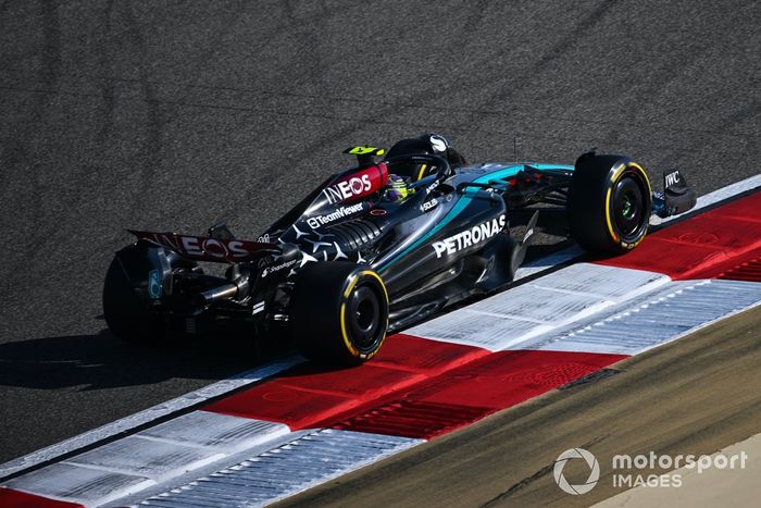 Lewis Hamilton, Mercedes F1 W15