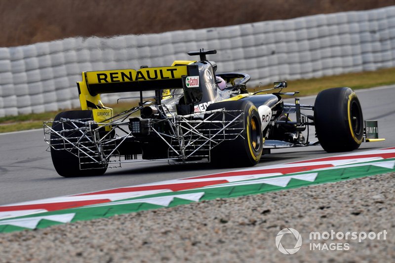 Renault F1 Team R.S. 19, alaposan felpakolva a szenzorokkal