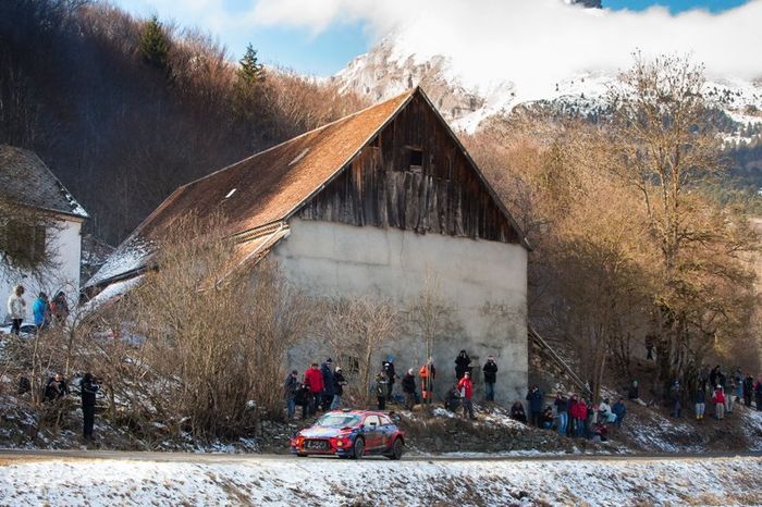 Thierry Neuville, Nicolas Gilsoul, Hyundai Motorsport Hyundai i20 Coupe WRC