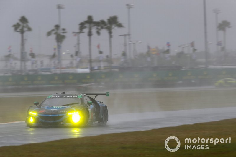 #86 Meyer Shank Racing w/ Curb-Agajanian Acura NSX GT3, GTD: Mario Farnbacher, Trent Hindman, Justin Marks, AJ Allmendinger