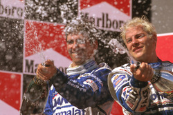 Подіум: 1. Жак Вільньов, Williams-Renault. 2. Деймон Хілл, Arrows-Yamaha. 3. Джонні Херберт, Sauber-