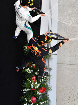 Даніель Ріккардо, Red Bull Racing, Валттері Боттас, Mercedes-AMG F1