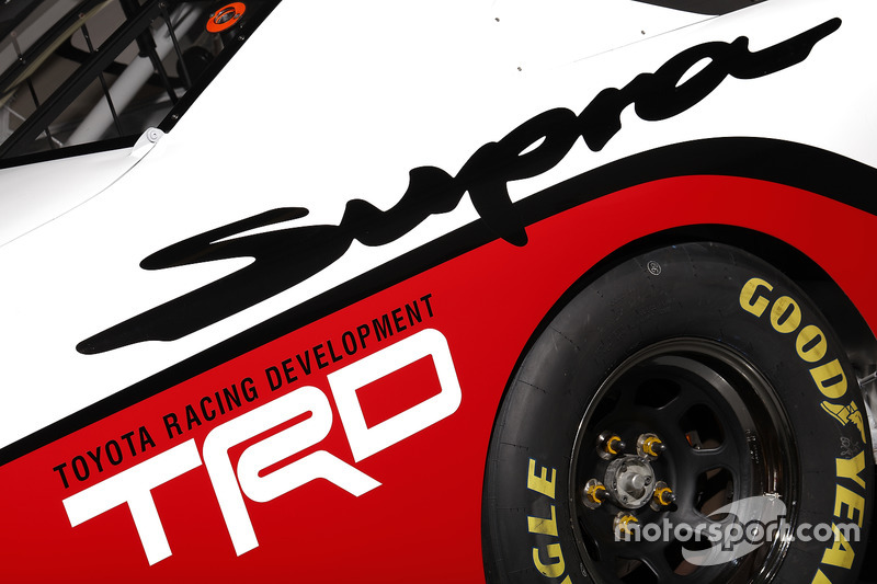 Автомобиль Toyota Supra 2019 года для чемпионата NASCAR Xfinity