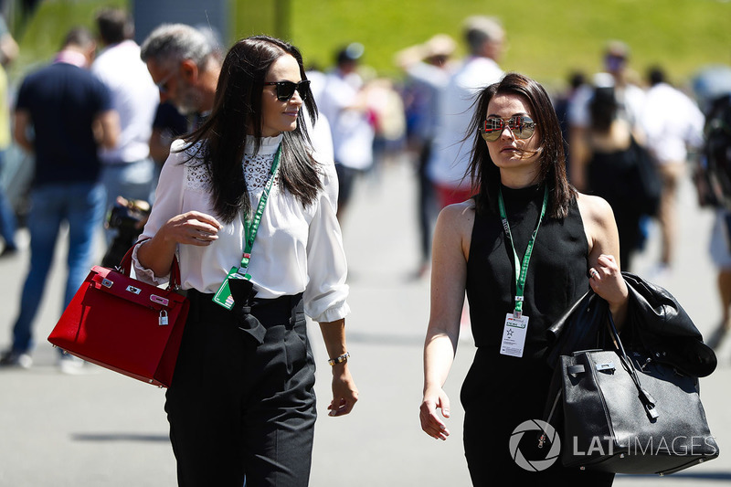 Minttu Virtanen, Mrs Kimi Raikkonen