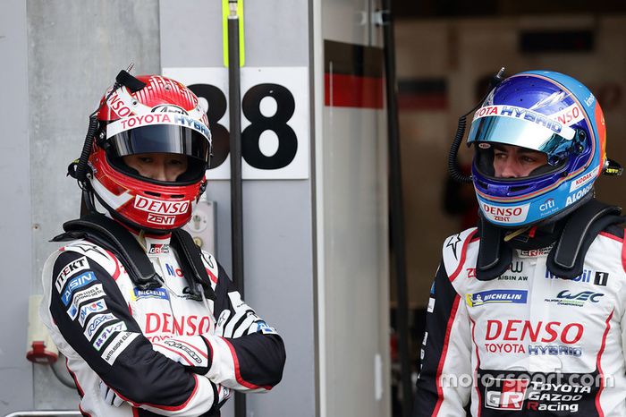 Kazuki Nakajima, Fernando Alonso, Toyota Gazoo Racing