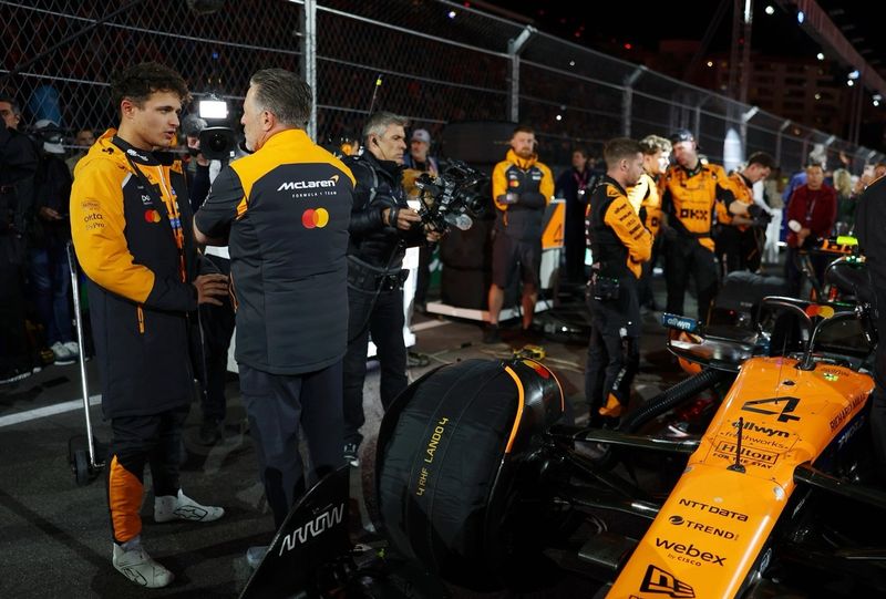 Lando Norris, McLaren, Zak Brown, McLaren
