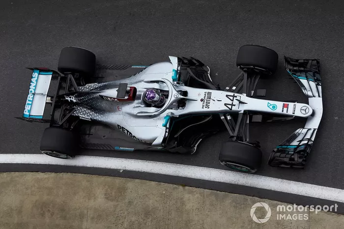 Lewis Hamilton, Mercedes W09 