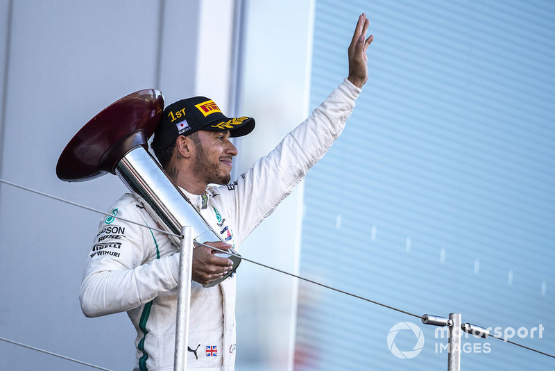 Hamilton 45. kez pole'den kazandı