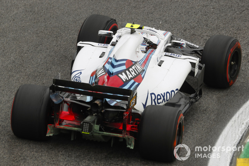 Williams FW41 на тренировке Гран При Бразилии