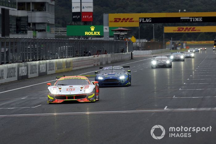 #61 Clearwater Racing Ferrari 488 GTE: Weng Sun Mok, Keita Sawa, Matthew Griffin 