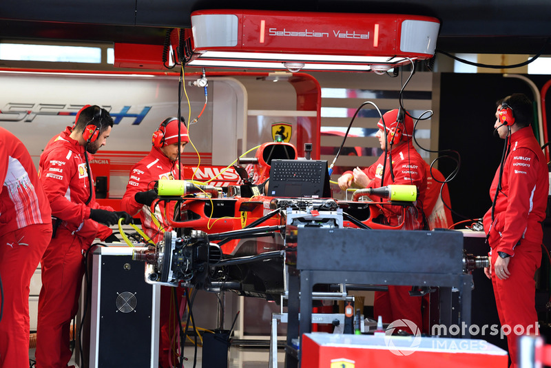 Suasana garasi Ferrari
