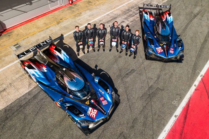 #35 Alpine A424: Paul-Loup Chatin, Charles Milesi, Ferdinand Habsburg, #36 Alpine A424: Nicolas Lapierre, Matthieu Vaxiviere, Mick Schumacher 