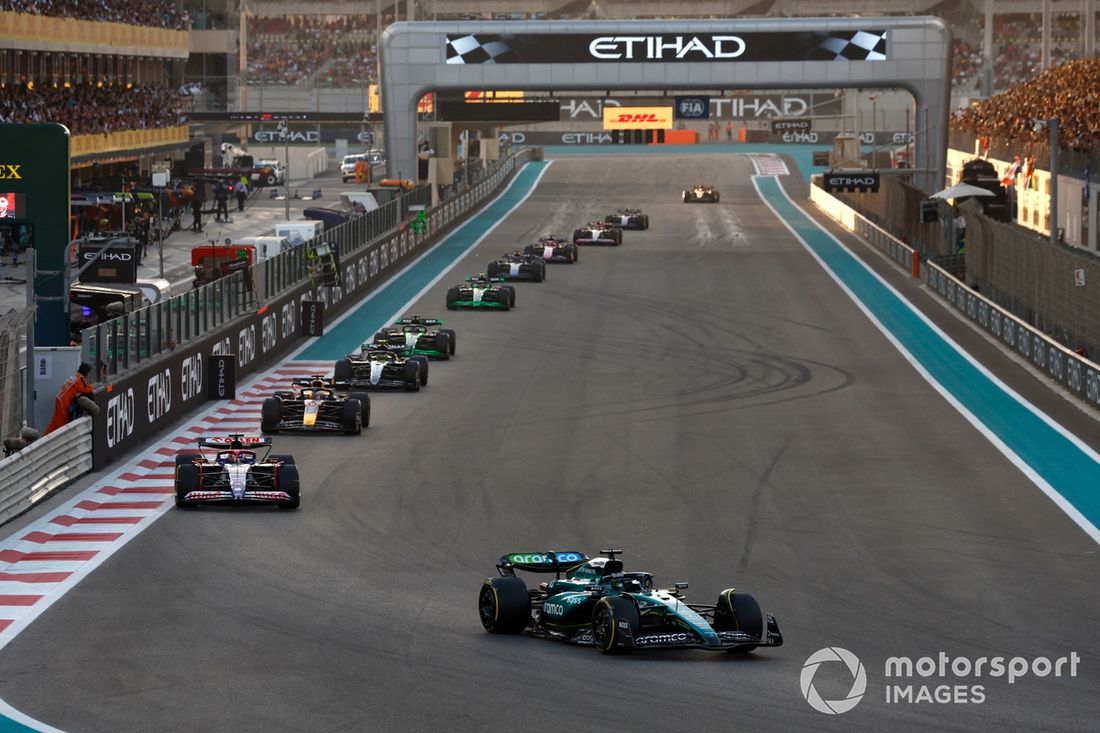 Lance Stroll, Aston Martin AMR24, Liam Lawson, VCARB 01, Max Verstappen, Red Bull Racing RB20