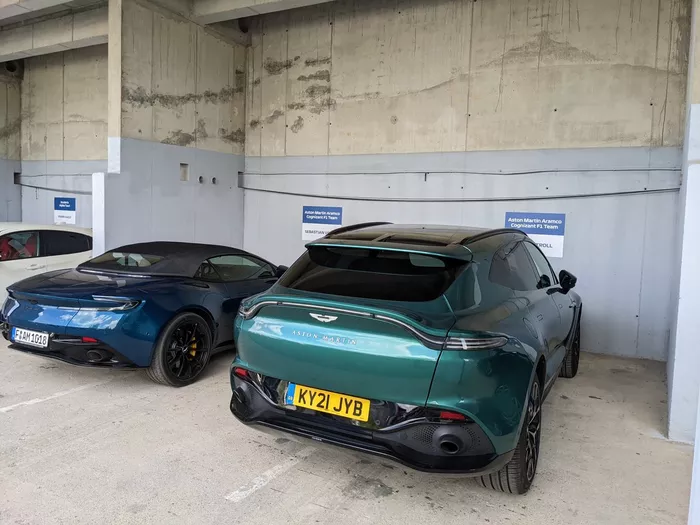 Aston Martin DBX, Lance Stroll; Aston Martin DB11 Volante, Sebastian Vettel 