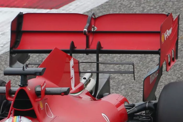 Detalle del alerón trasero del Ferrari SF1000